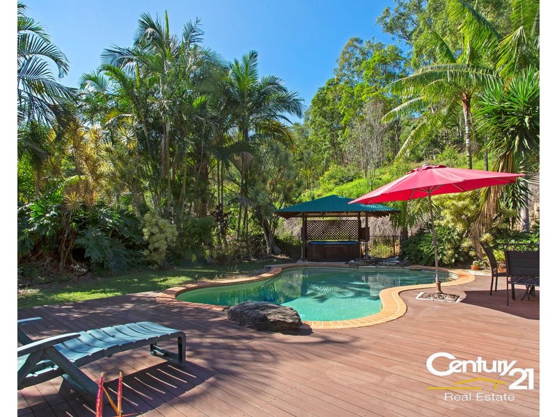 233 Lanita Road, Ferny Hills QLD 4055