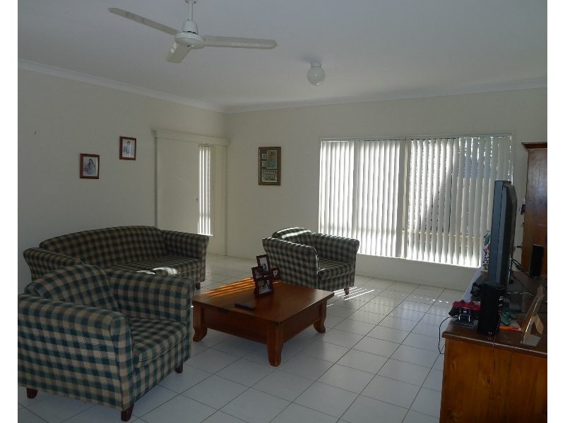 272 Levitt Road, Upper Kedron QLD 4055