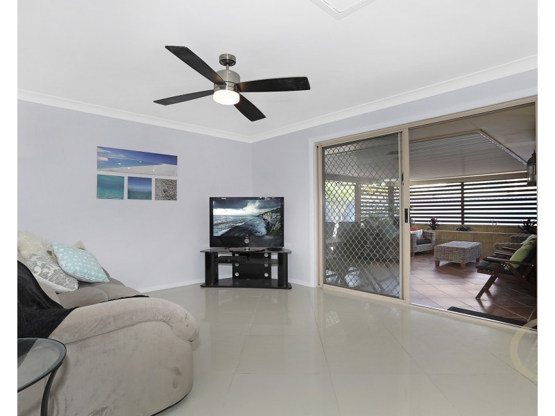 41 McGregor Way, Ferny Grove QLD 4055