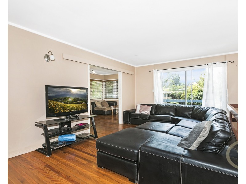 36 Gordon Road, Ferny Hills QLD 4055