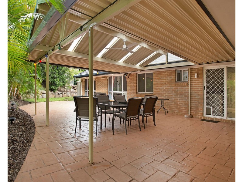 2 Berkeley Place, Ferny Grove QLD 4055