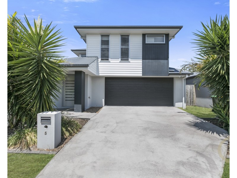 5 Pine Place, Upper Kedron QLD 4055