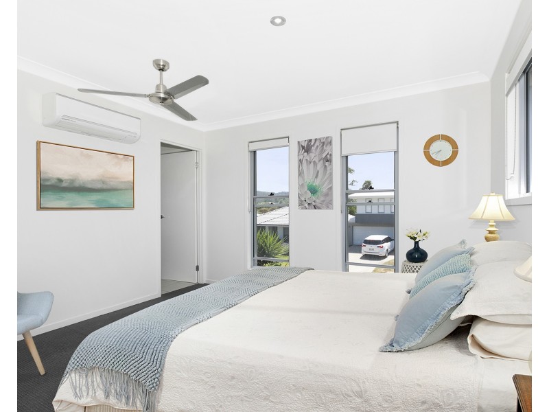 5 Pine Place, Upper Kedron QLD 4055