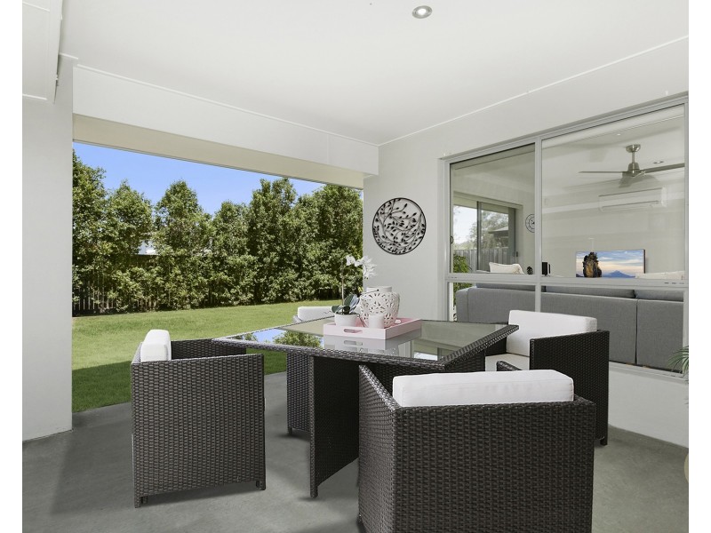 5 Pine Place, Upper Kedron QLD 4055