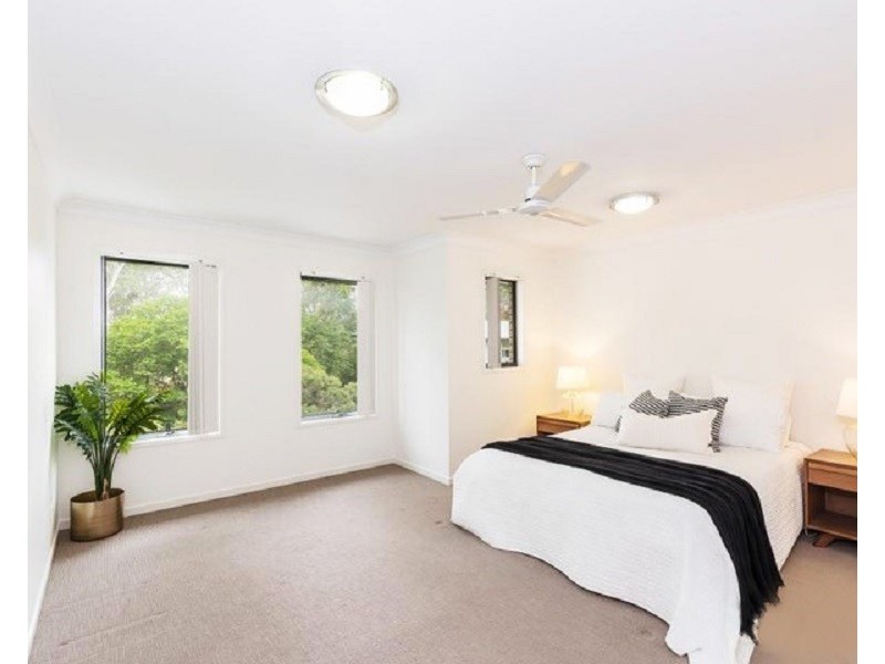 903 South Pine Road, Everton Park QLD 4053