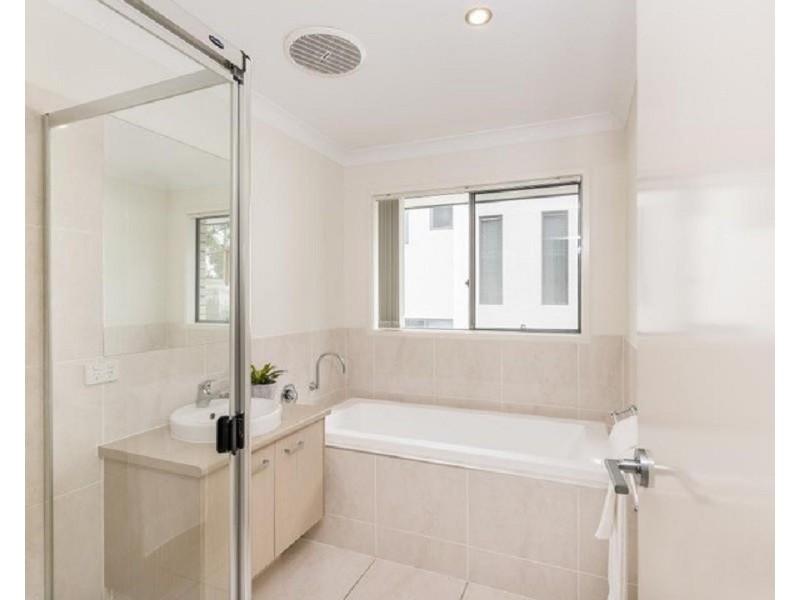 903 South Pine Road, Everton Park QLD 4053