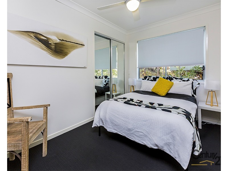 18 Outlook Terrace, Ferny Grove QLD 4055