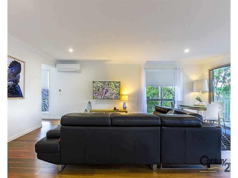 18 Outlook Terrace, Ferny Grove QLD 4055