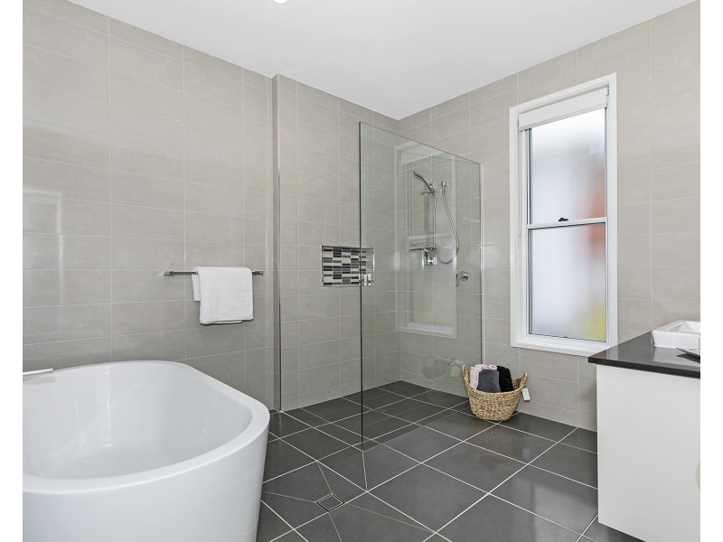 22 Naturesque Close, Mitchelton QLD 4053