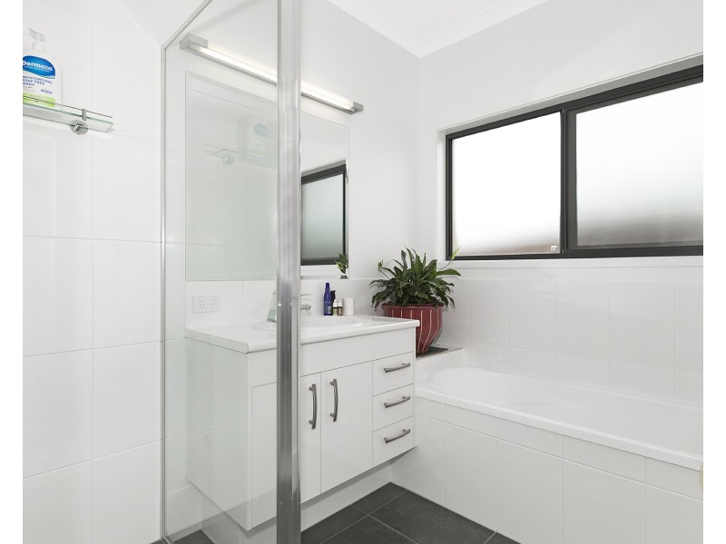 62A Ross Road, Upper Kedron QLD 4055