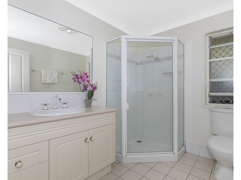 1 Melrose Place, Ferny Grove QLD 4055