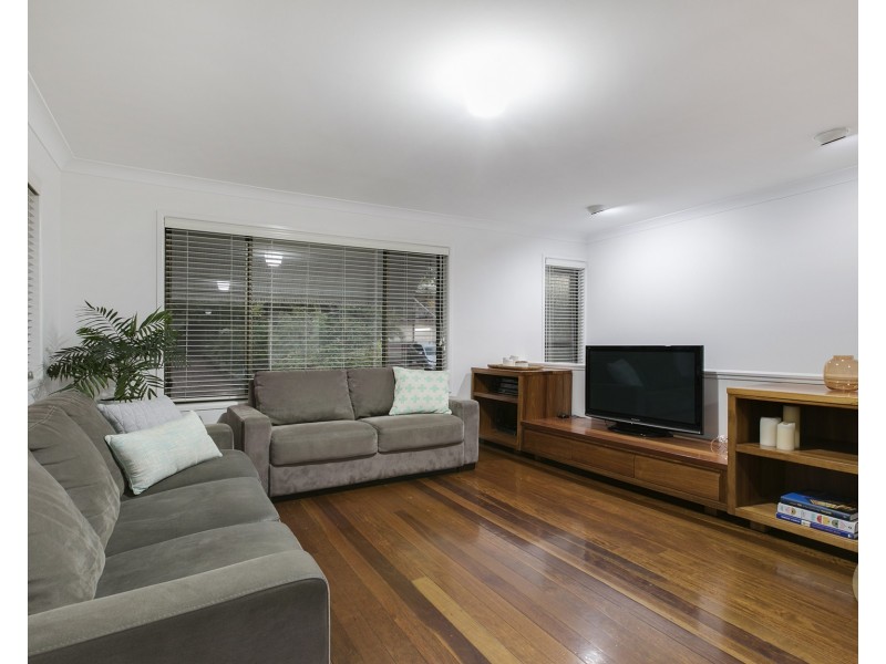 61 Corrofin Street, Ferny Grove QLD 4055