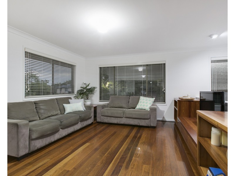 61 Corrofin Street, Ferny Grove QLD 4055