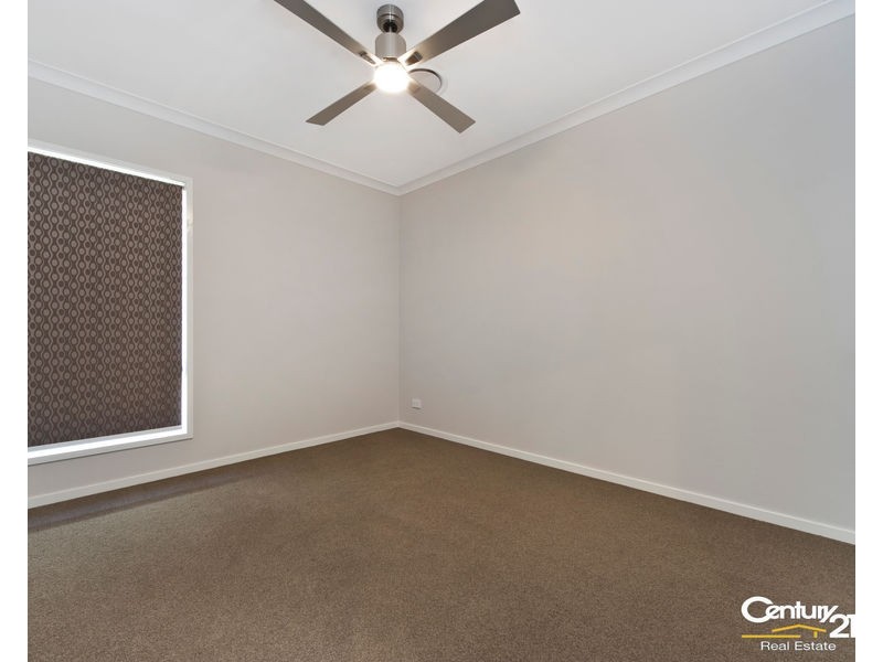 25 Lyrebird Crescent, Upper Kedron QLD 4055