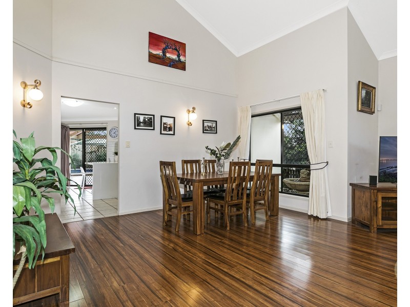 17 Melrose Place, Ferny Grove QLD 4055