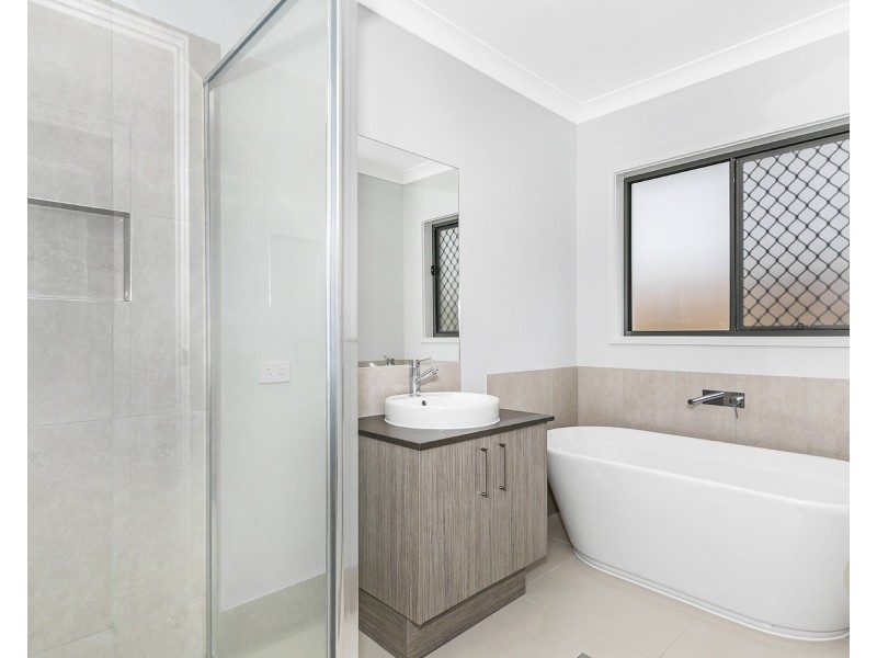 183 Canvey Road, Upper Kedron QLD 4055