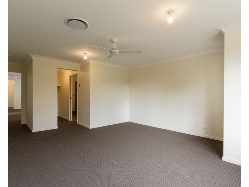 58  Taunton Circuit, Upper Kedron QLD 4055