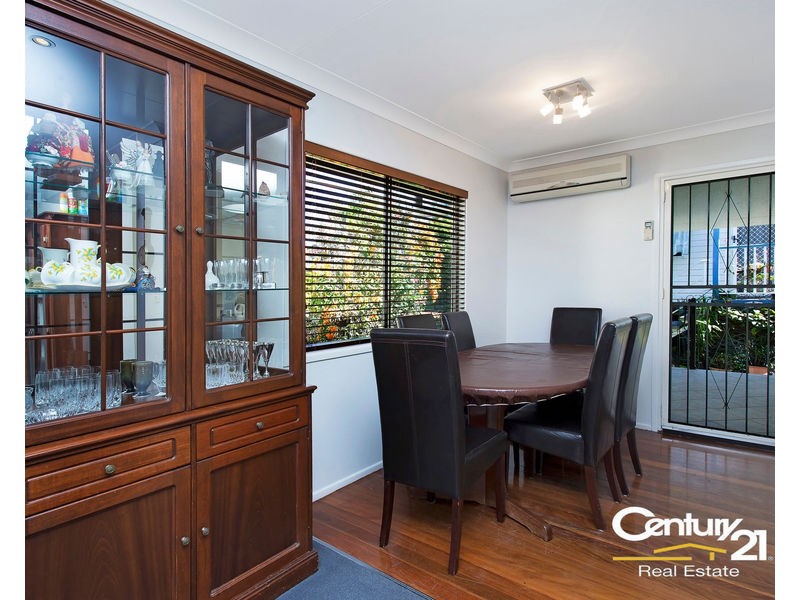 18 Mirbelia Street, Everton Hills QLD 4053