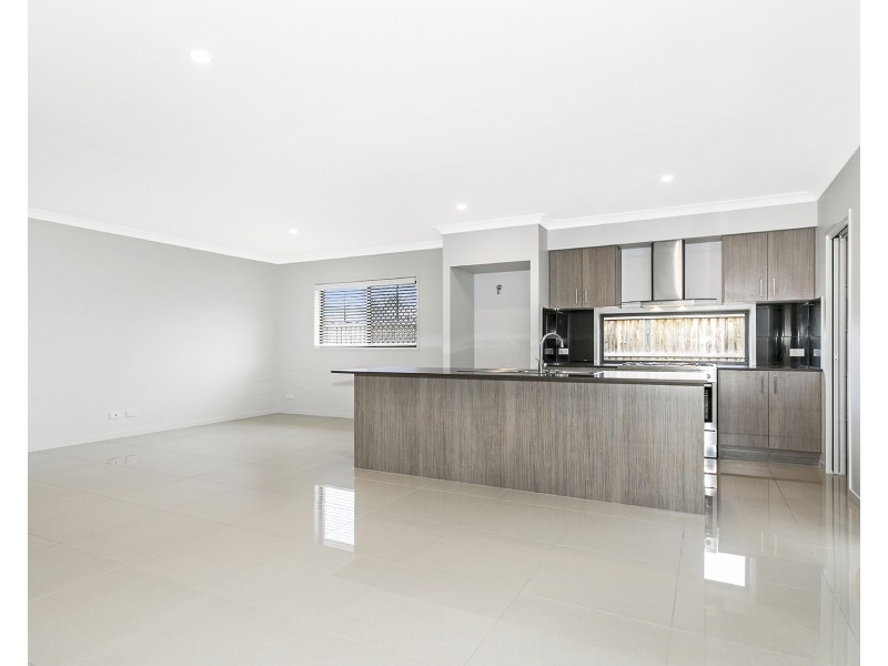 183  Canvey Road, Upper Kedron QLD 4055