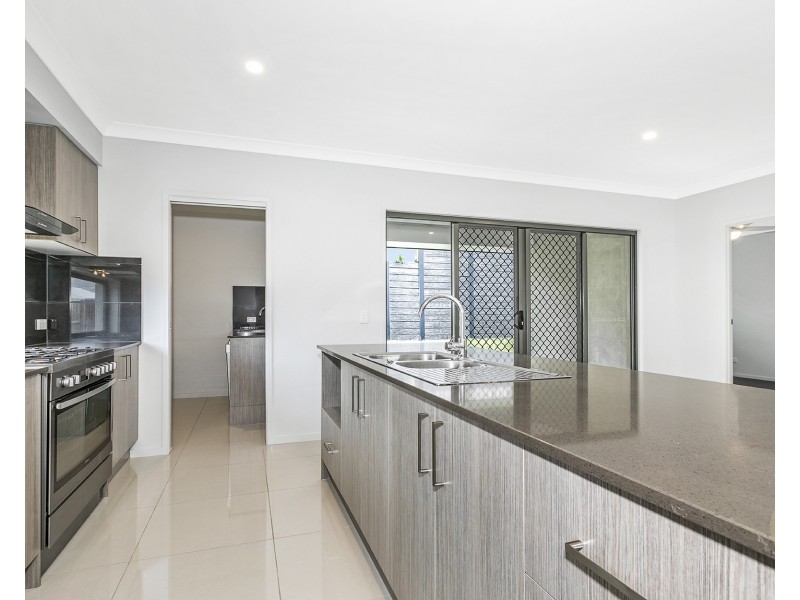 183  Canvey Road, Upper Kedron QLD 4055
