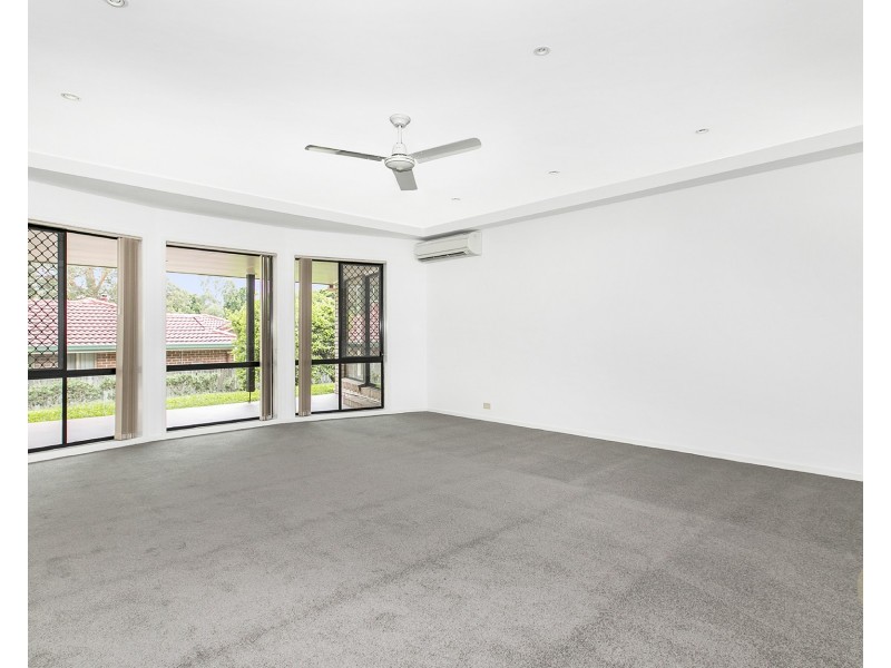 33 Skye Place, Upper Kedron QLD 4055