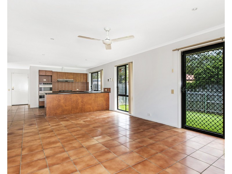 33 Skye Place, Upper Kedron QLD 4055