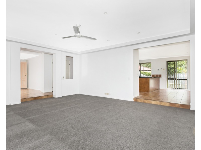 33 Skye Place, Upper Kedron QLD 4055