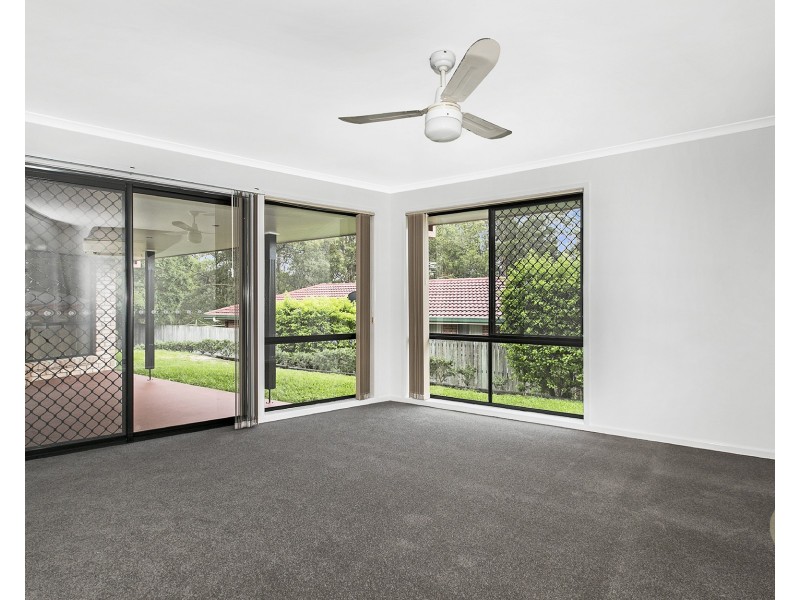 33 Skye Place, Upper Kedron QLD 4055