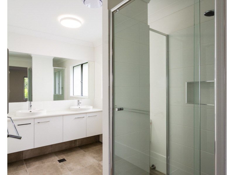 11 Pavonia Street, Everton Hills QLD 4053