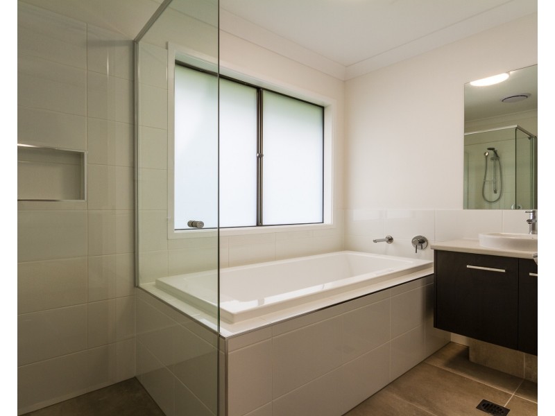 11 Pavonia Street, Everton Hills QLD 4053