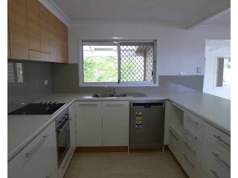 21 Yingally Drive, Arana Hills QLD 4054