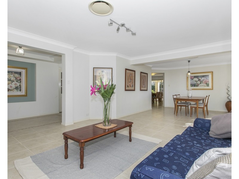 25 Ridge Place, Upper Kedron QLD 4055