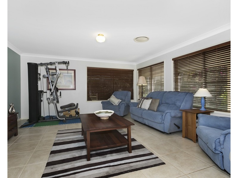 25 Ridge Place, Upper Kedron QLD 4055
