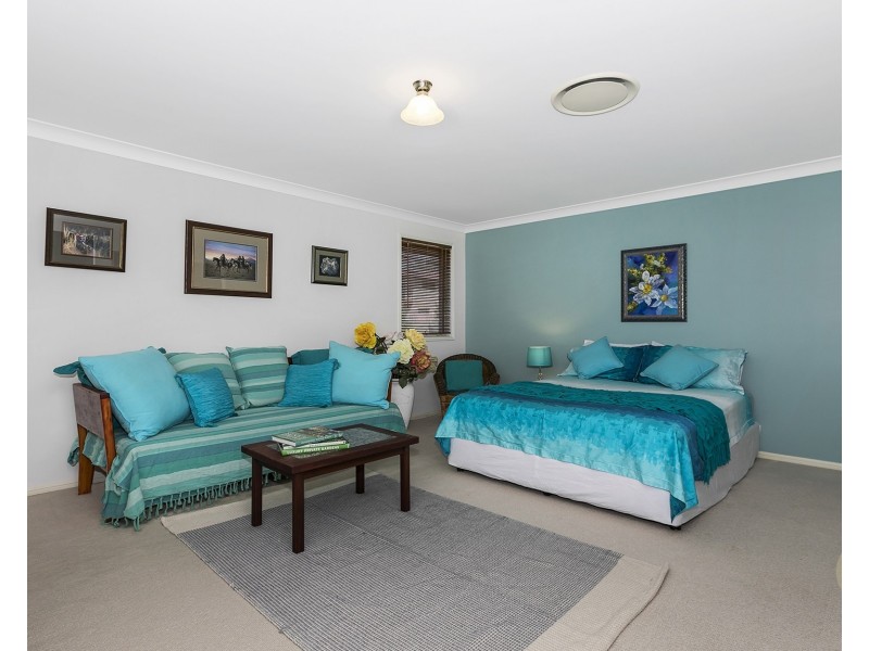 25 Ridge Place, Upper Kedron QLD 4055