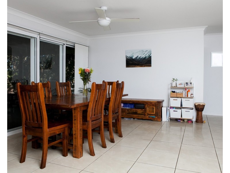 18 Cannow Street, Ferny Grove QLD 4055