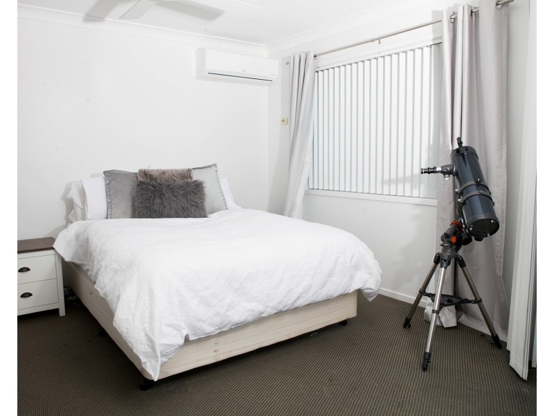 18 Cannow Street, Ferny Grove QLD 4055