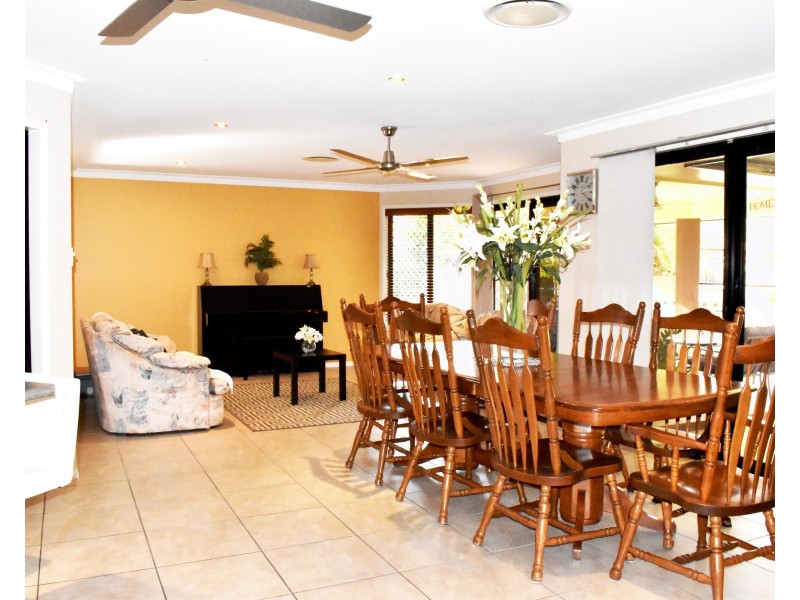 6 Bowerbird Court, Cashmere QLD 4500