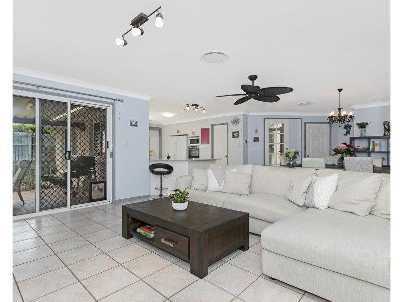 6 McGregor Way, Ferny Grove QLD 4055