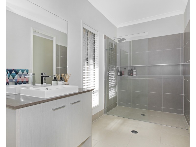 46 Curlew Street, Upper Kedron QLD 4055