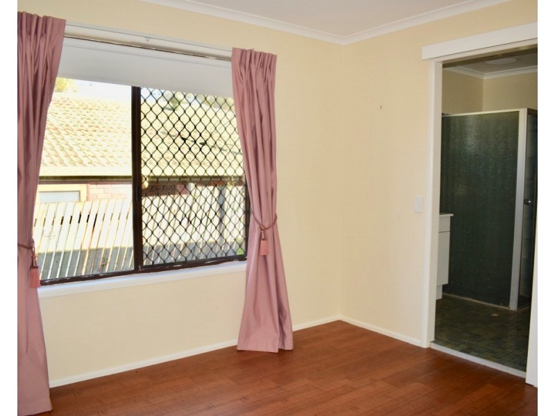 50 McGinn Road, Ferny Grove QLD 4055