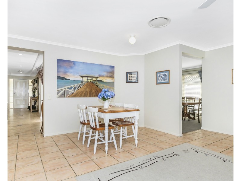 76 Kirralee Crescent, Upper Kedron QLD 4055