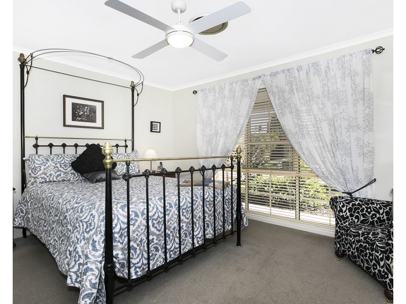 76 Kirralee Crescent, Upper Kedron QLD 4055