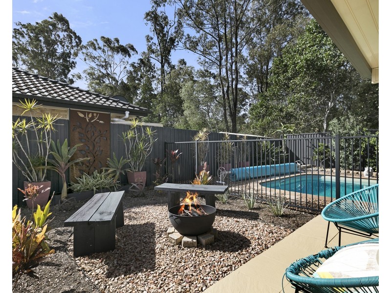 76 Kirralee Crescent, Upper Kedron QLD 4055