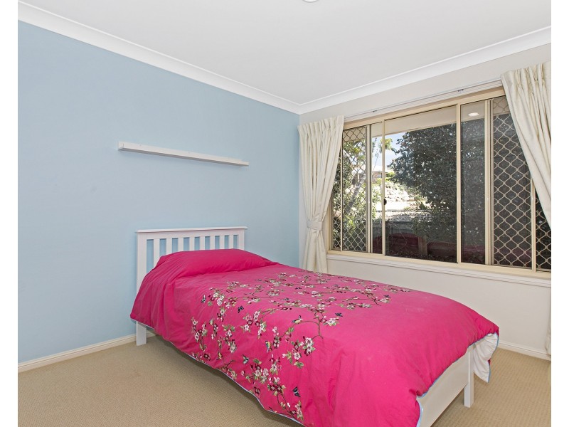 17 Dornoch Crescent, Ferny Grove QLD 4055