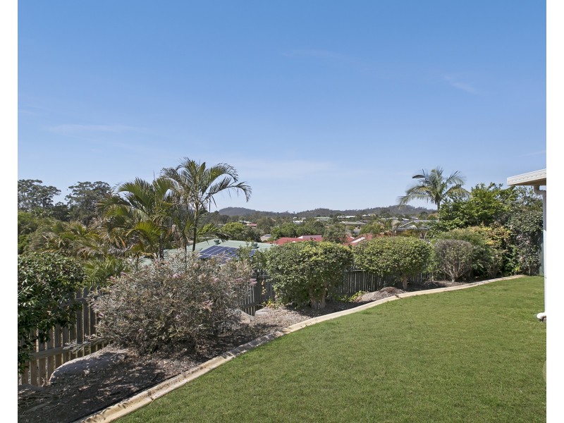 17 Dornoch Crescent, Ferny Grove QLD 4055