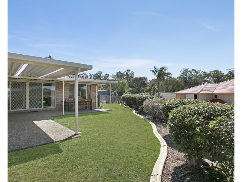 17 Dornoch Crescent, Ferny Grove QLD 4055