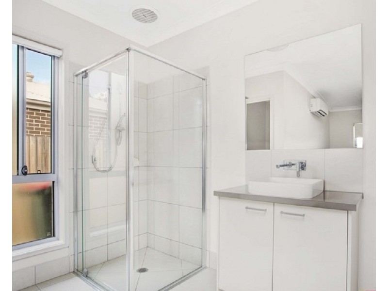 70 McGinn Road, Ferny Grove QLD 4055