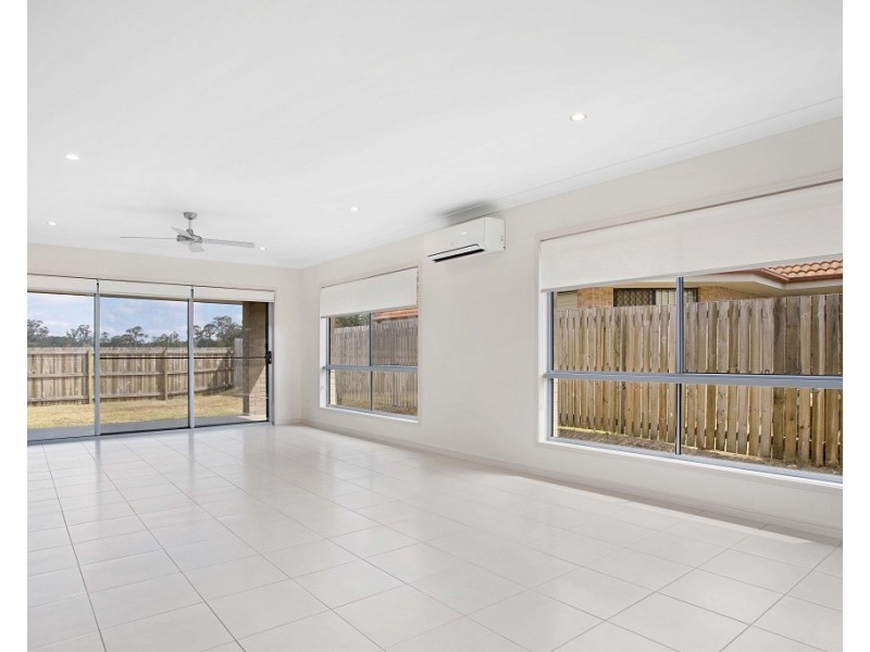 70 McGinn Road, Ferny Grove QLD 4055