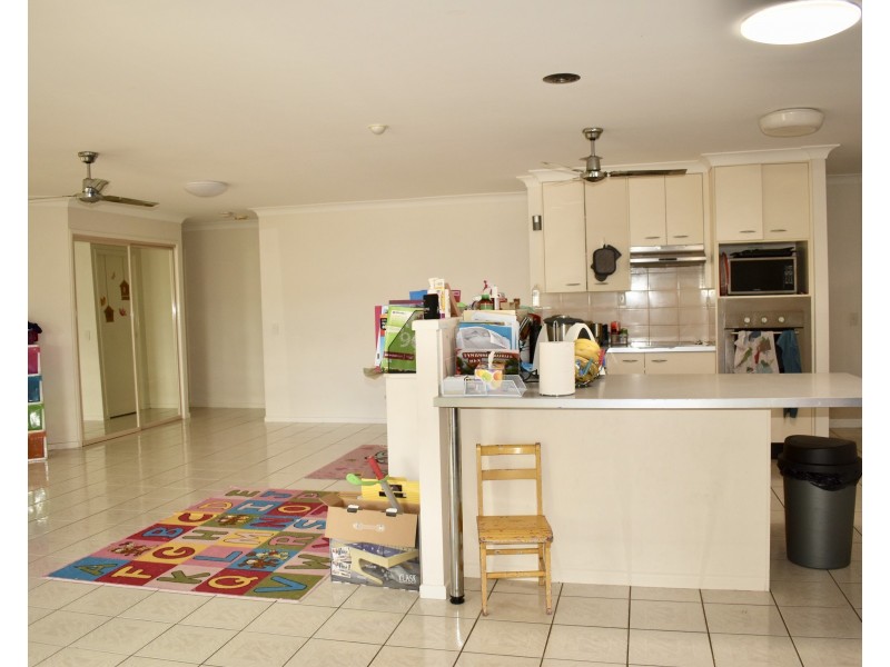 12 Berkeley Place, Ferny Grove QLD 4055