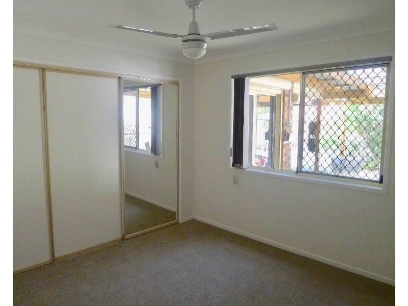 12 Berkeley Place, Ferny Grove QLD 4055